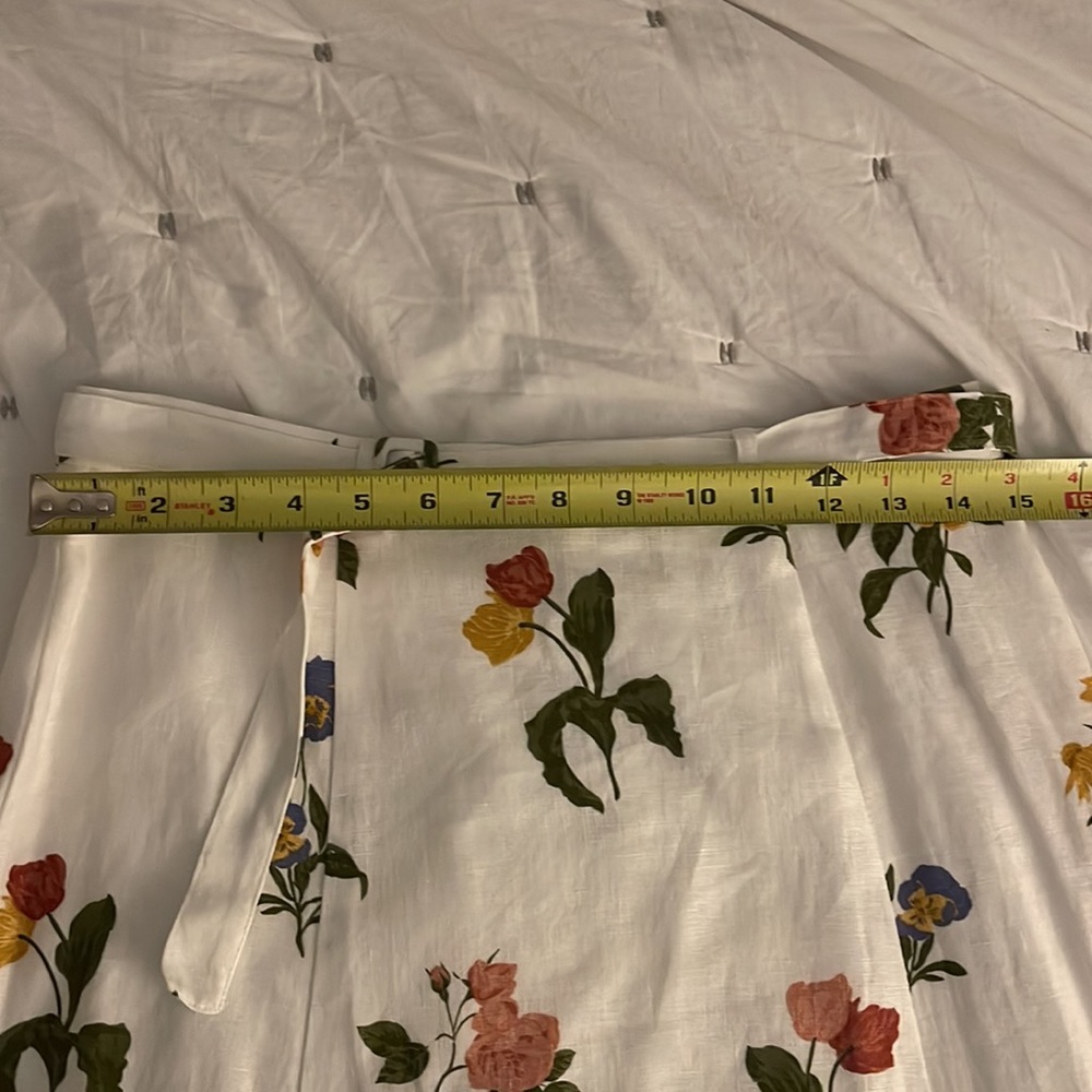NWT Reformation Cole Two Piece, size 6, white linen floral, crop top skirt - Picture 12 of 13